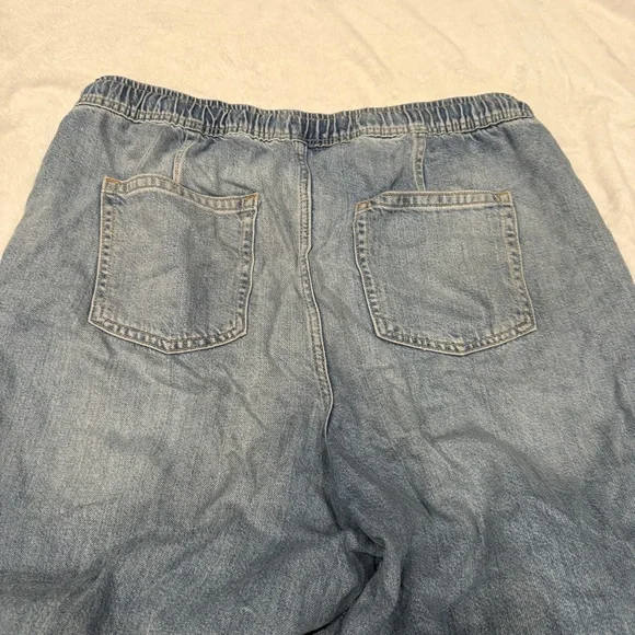 GAP Mid Rise Easy Horseshoe Light Wash Barrel Jeans Wide Leg Ultrasoft TALL 2025 - Picture 8 of 8